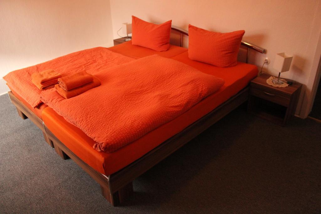 Pension Rad - Haus เพเทอร์สฮาเกน ภายนอก รูปภาพ